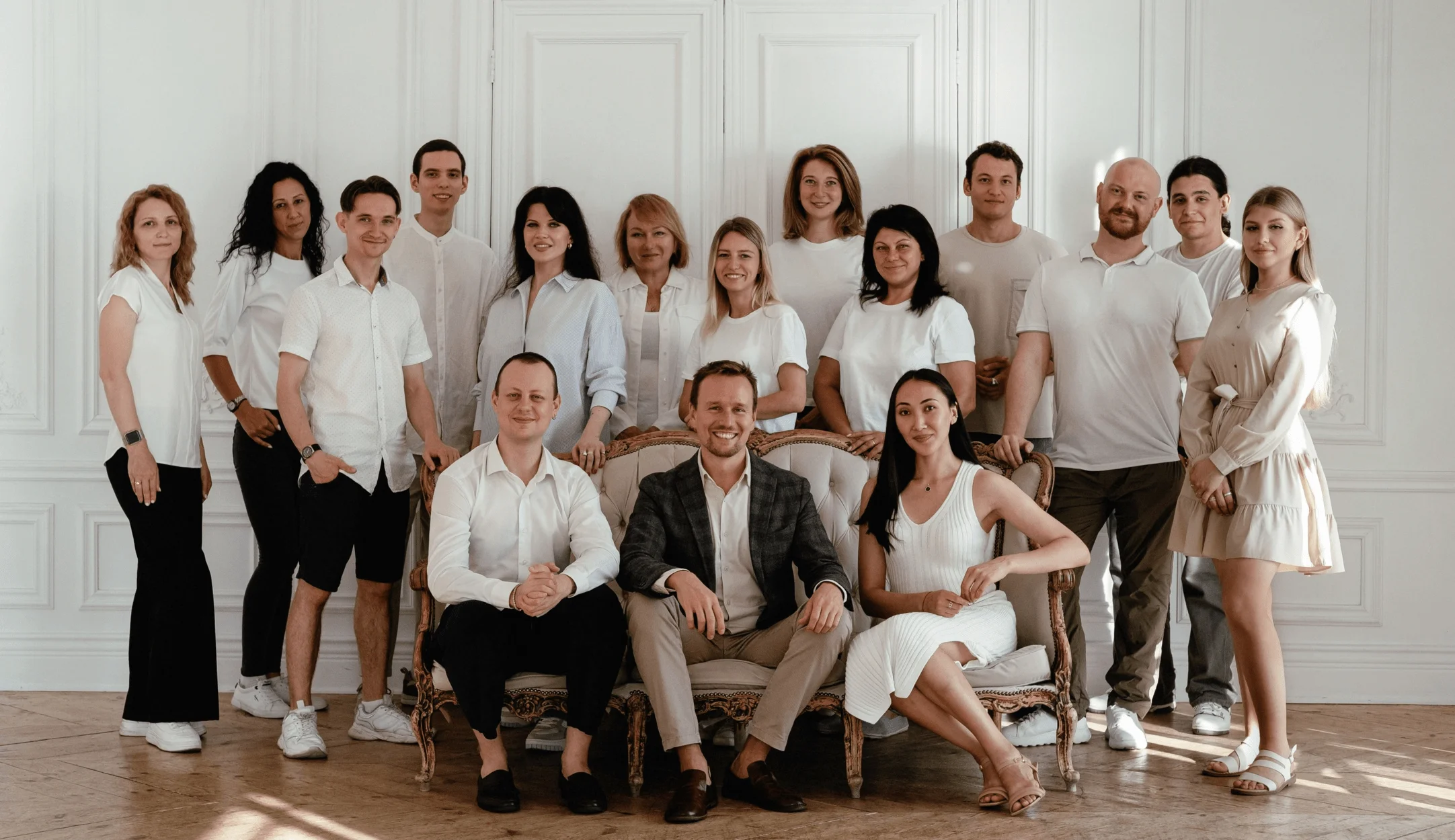 Сквозная аналитика звонков и чатов для «Minin Apartments»